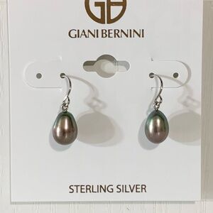 NWT GIANI BERNINI iridescent drop cultured pearl earrings fish hook 💕💕